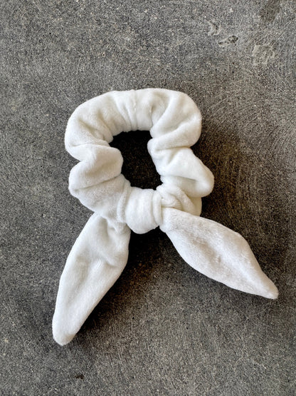 SL Scrunchie