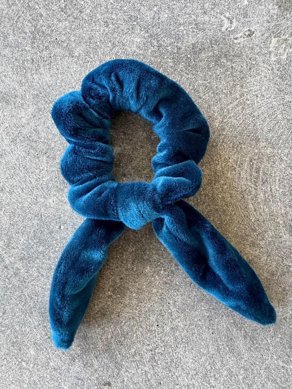 SL Scrunchie