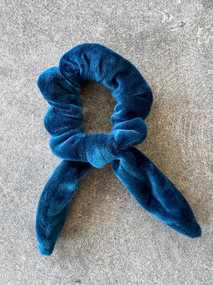 SL Scrunchie