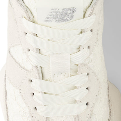 NB 327 Sneaker
